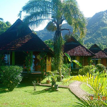 Tauhanihani Village Lodge La Vague Bleue Teahupoo Extérieur photo